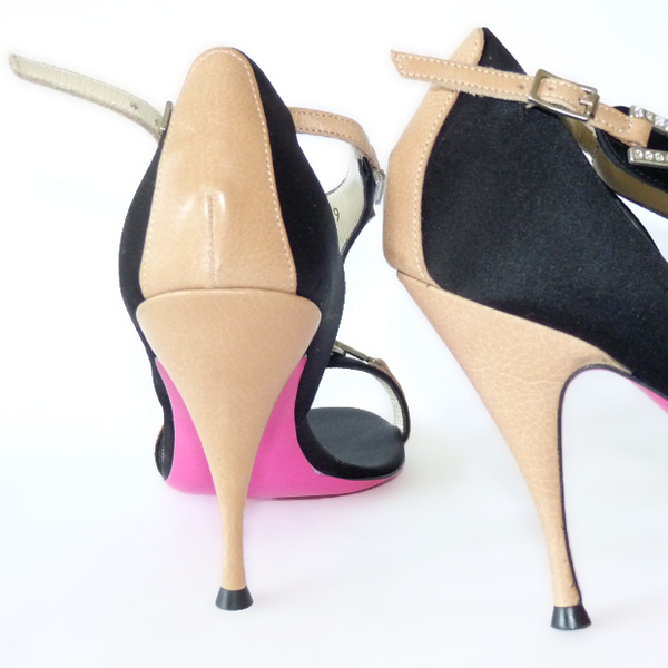 Escarpins Ungaro - Taille 38/39 - Talon Entonnoir - Cuir Noir - Peu Portés