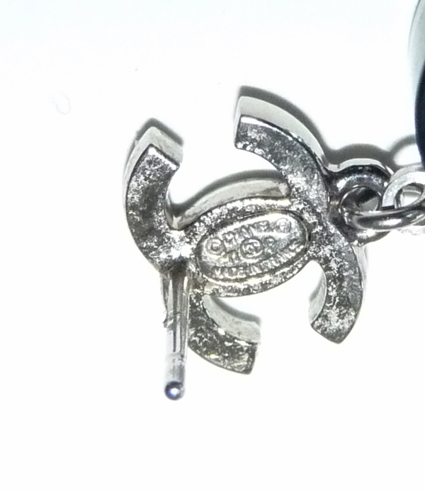 Boucles D'oreilles Clips Vintage Années 80 - Résine Noire Et Strass - Marque P Et M Paris - Bon état